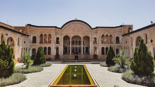 بهینه‌سازی هوشمند انتخاب راهکار